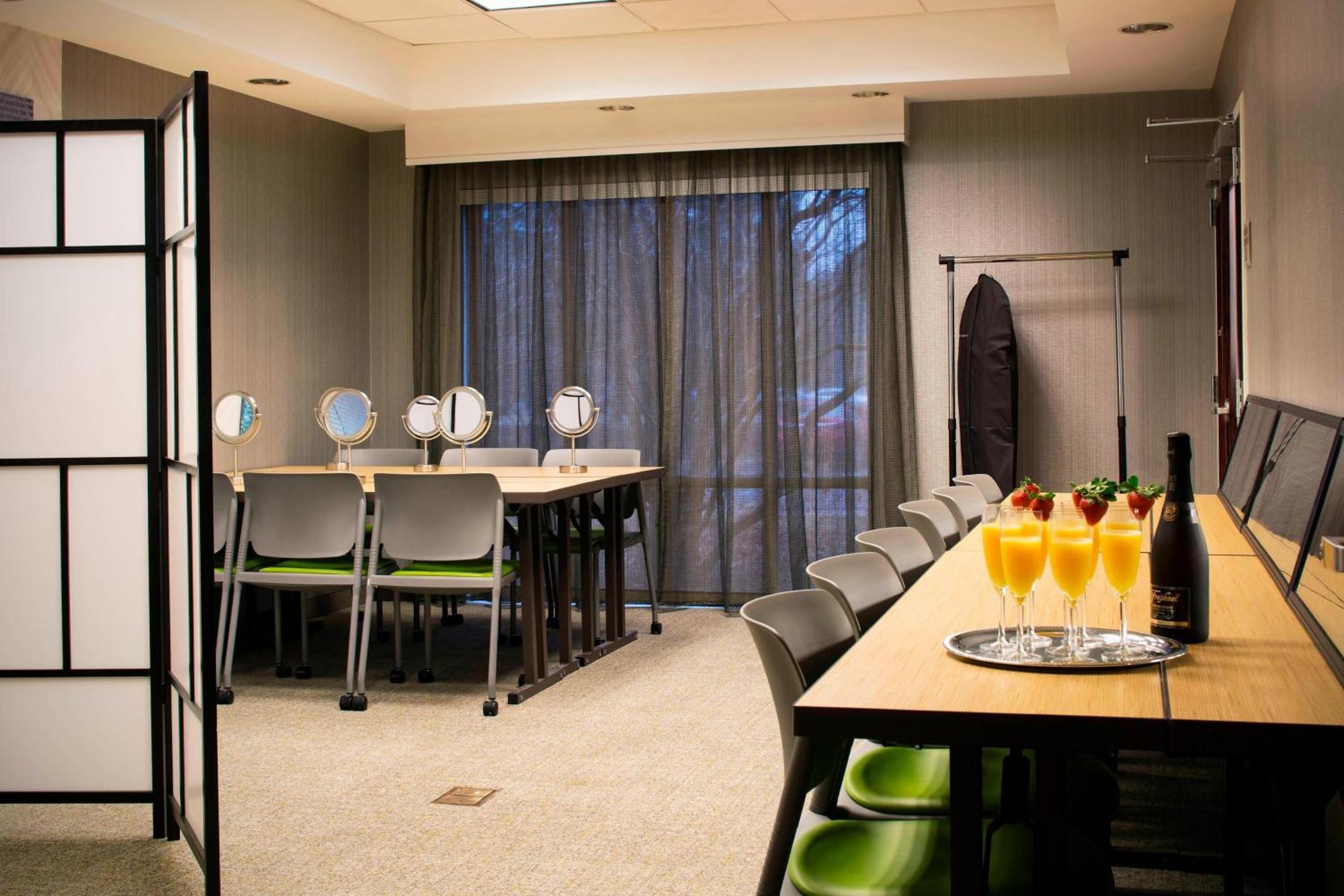 Springhill Suites Chicago Lincolnshire Exterior photo